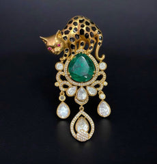 Emerald Vintage Cat Saree Pin Brooch